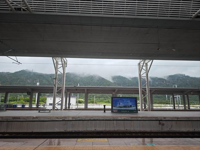《永远的7日之都:圣诞特快专送F2路线攻略》的精彩启程与旅途详探