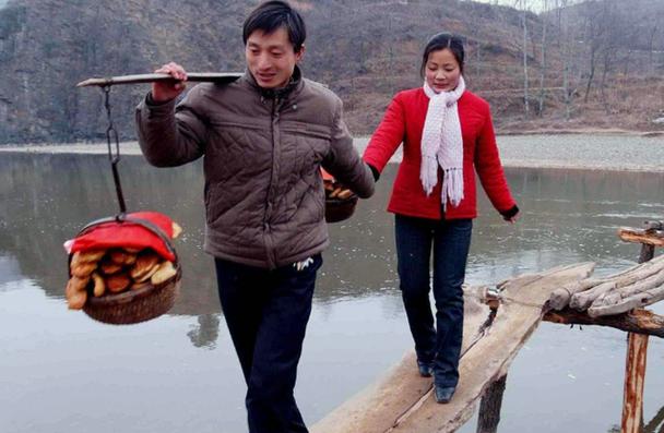 中国农村夫妻 CHINA:记录真实农村生活,展现夫妻间的温情与力量